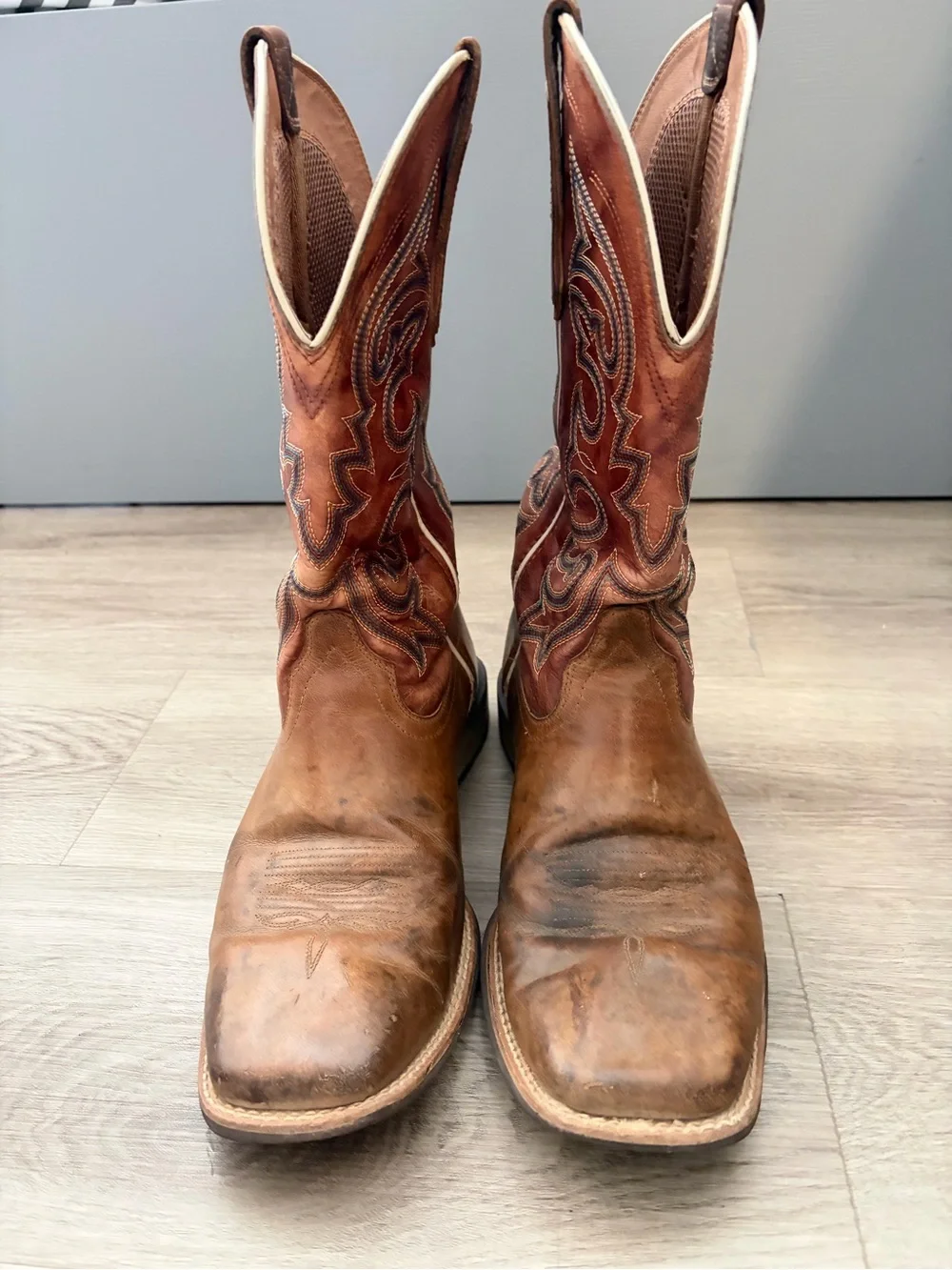 Ariat Brown Leather Men’s Boots size 10